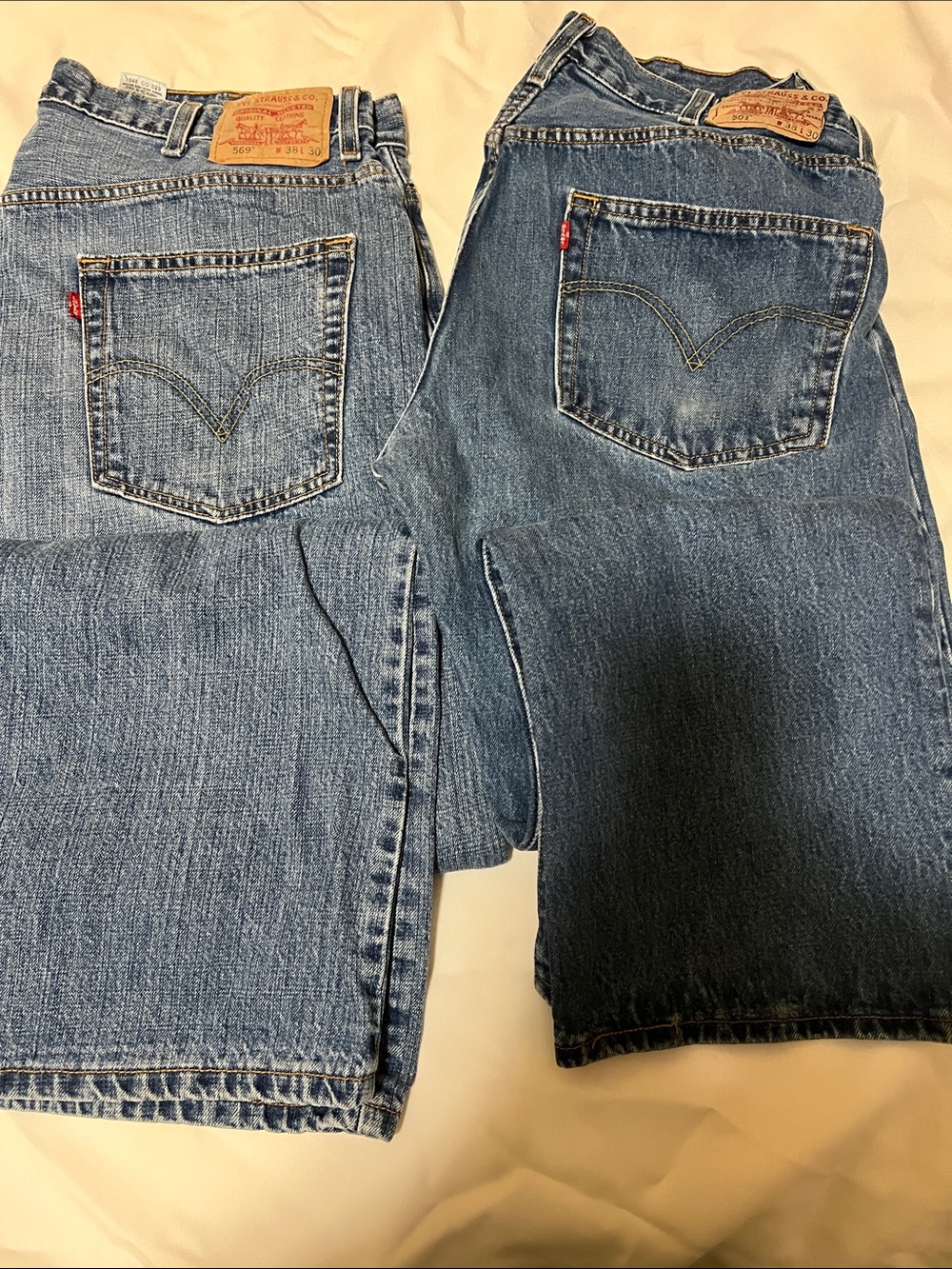 Levi's Men's Straight Jeans in Two-Tone Blue Denim 38 x 30. 2 pair for $20 - Picture 2 of 4